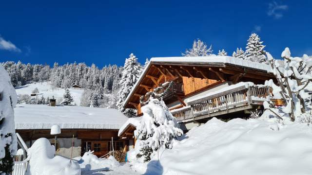 Hôtel en hiver