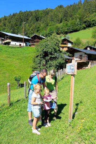 Hôtel proche Beaufort à Hauteluce  (Savoie- 73) à La Ferme du Chozal